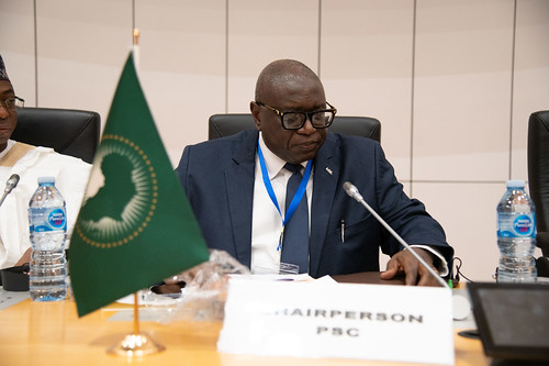 churchill Ewumbue-Monono